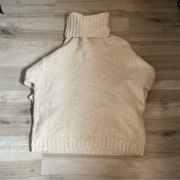 Zara Turtleneck Knit M - Picture 4 of 4